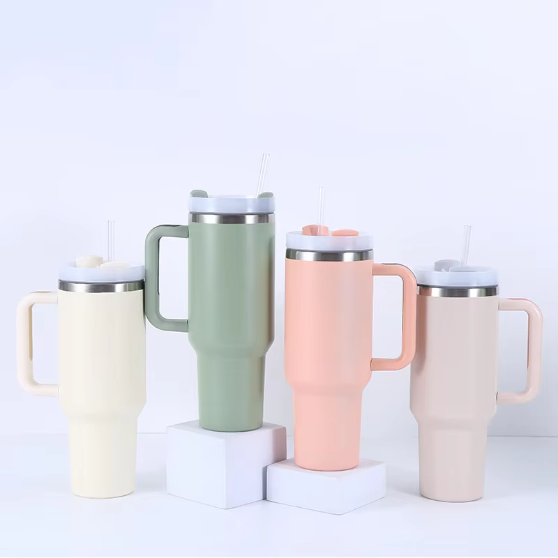 Hot-selling double-decker travel cup cold insulation custom logo 304 stainless steel vacuum automobile insulation cup